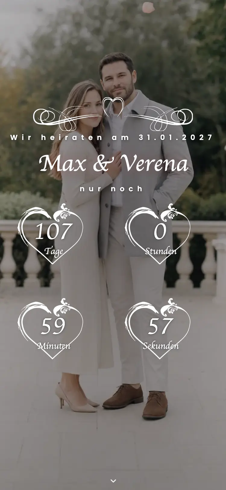 Hochzeitswebsite auf dem Handy mit der Startseite des Paares